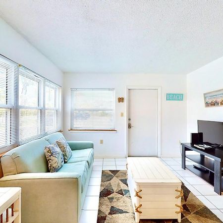 The Simple Life Apartment Cocoa Beach Bagian luar foto