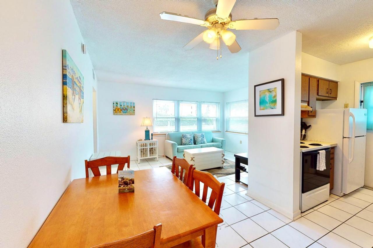 The Simple Life Apartment Cocoa Beach Bagian luar foto